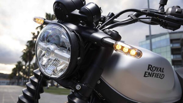 There is also a USB port to charge mobile devices and hazard lights. Royal Enfield is offering two riding modes, ride-by-wire technology and LED lighting