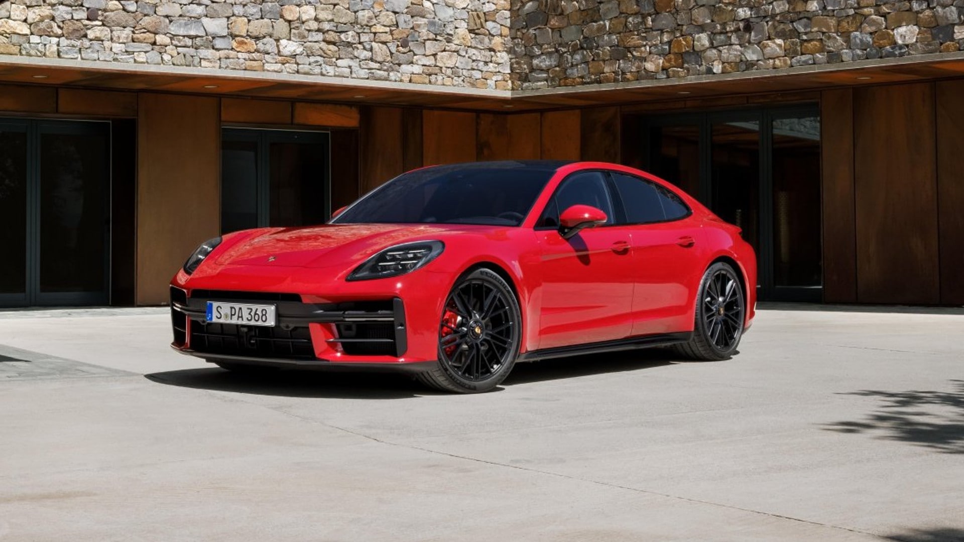 The new Porsche Panamera GTS sits 10 mm lower with beefed-up anti-roll bars and a limited-slip differential 