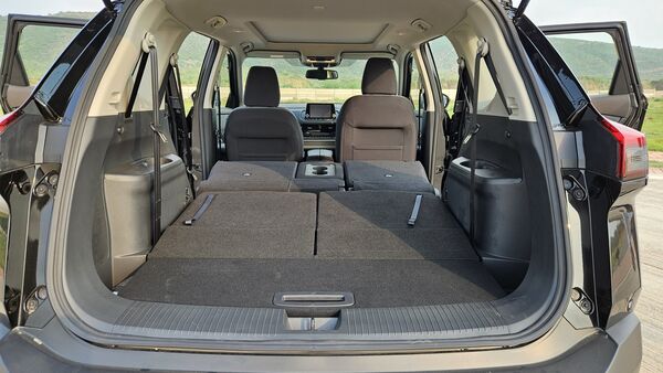 The boot space of the X-Trail is flat which makes moving big objects easy. There is also a small storage under the boot floor.