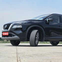 Nissan is bringing back the X-Trail to the Indian market. It will come through the CBU route which means the prices could be slightly on the higher side. There would be three colours on offer - Champagne Silver, Pearl White, and Diamond Black