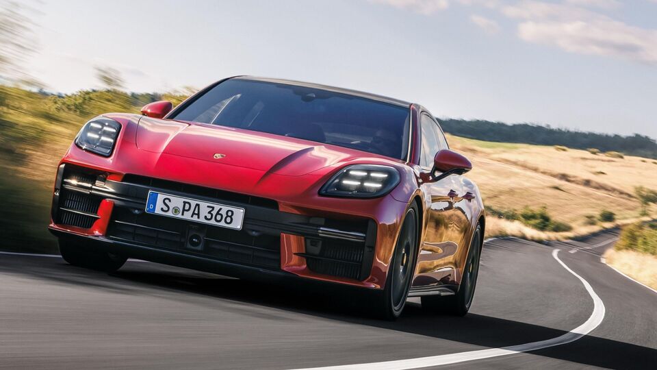 2025 Porsche Panamera GTS