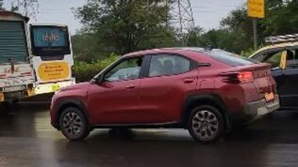 Citroen Basalt.
