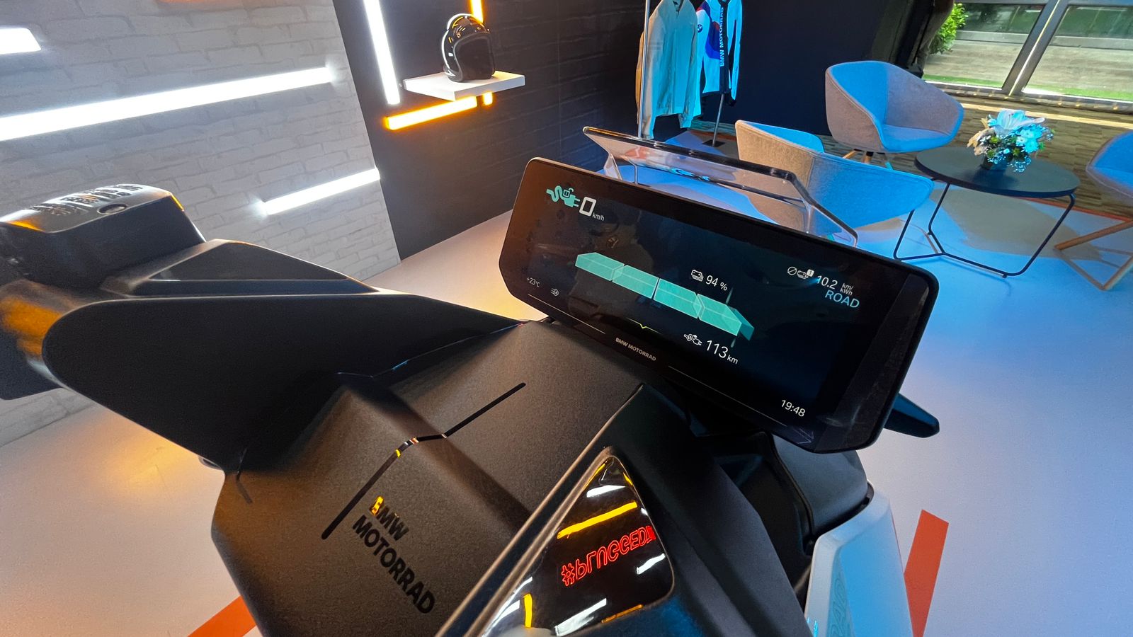 The BMW CE 04 gets a 10.25-inch TFT screen with Bluetooth compatibility BMW CE 04