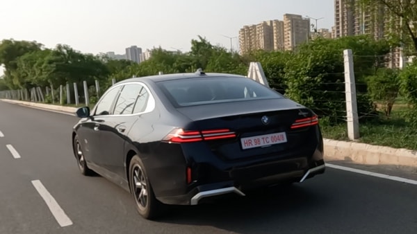 The tyres on the BMW 5 Series LWB boast of thick sidewalls which adds to the firm feel of driving this sedan.