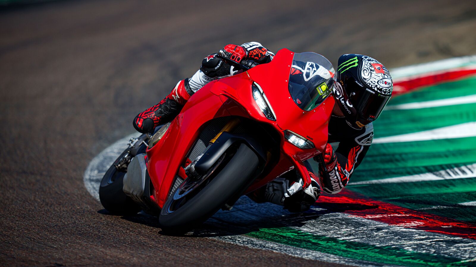 2024 Ducati Panigale V4 makes global debut. Check what’s changed