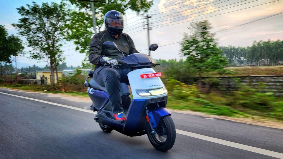 Ather Rizta review