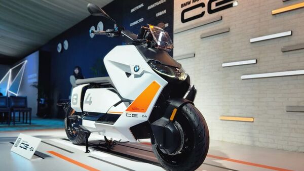 BMW CE 04 hits Indian showrooms as most expensive electric scooter: Key ...