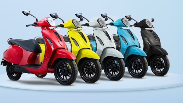 Bajaj Chetak hits major milestone, crosses 20,000 bookings in one month