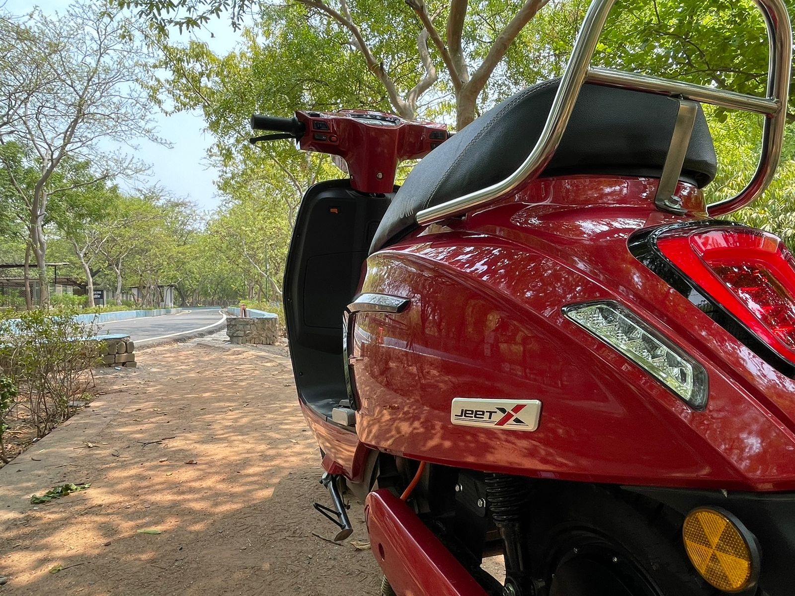 The claimed range for the 2.4kWh model in eco mode is 140 kms, while for rider and sports mode it is 120 kms and 95 kms respectively