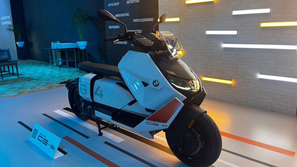 Electric vehicle