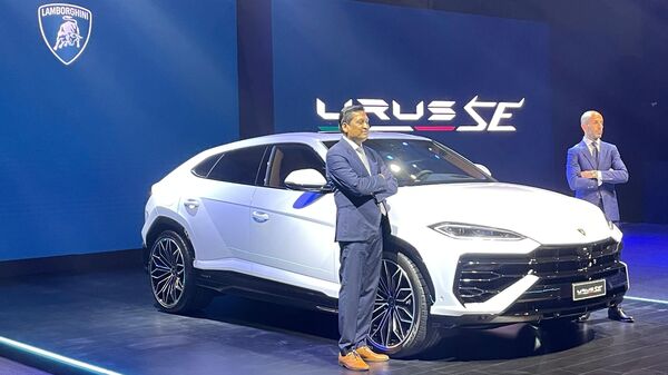 Lamborghini Urus SE officially launched at ₹4.57 crore. Check what’s new