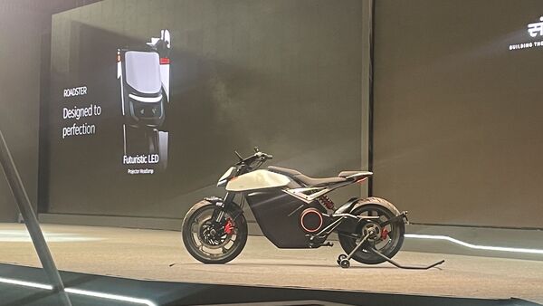 Ola Roadster Pro