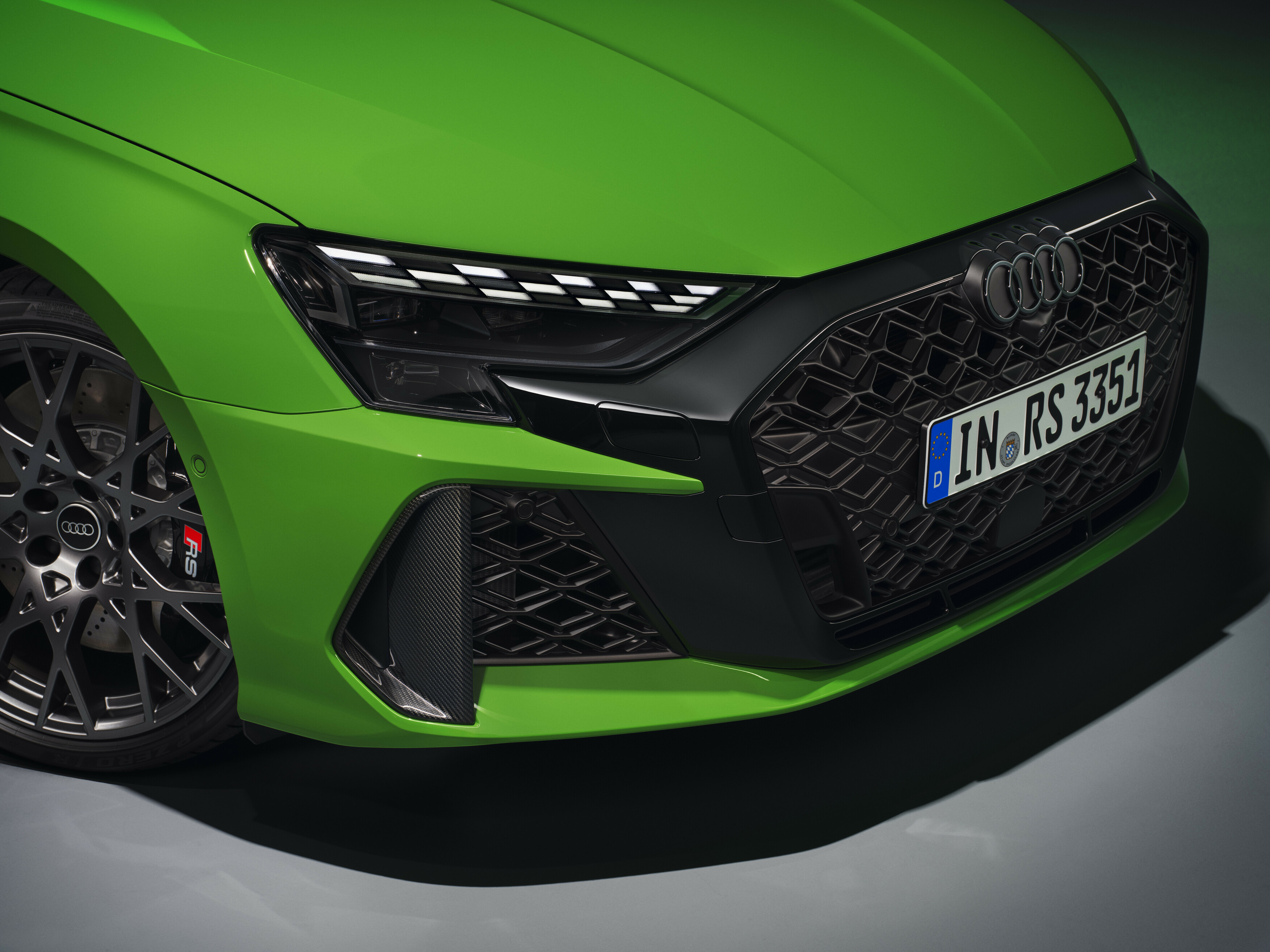 2025 Audi RS3 unveiled with style and chassis upgrades Bauaelectric