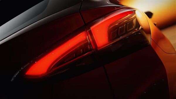 The MG ZS gets new tail lamps as well and these carry a similar motif to that of the previous generation model. 