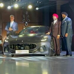 Maserati GranTurismo will be sold in two variants.