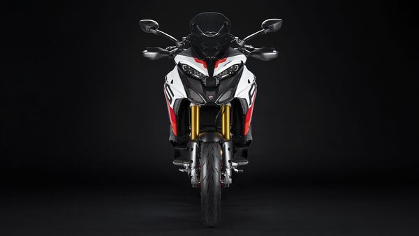 Ducati has introduced additional lightweight elements to the Multistrada V4 RS, resulting in a weight reduction of 3 kg compared to the Multistrada V4 Pikes Peak.