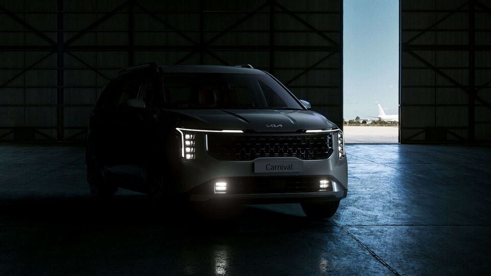 2024 Kia Carnival Teaser