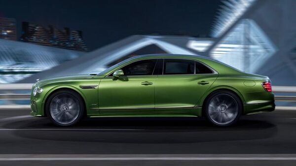 In pics: Bentley Flying Spur Hybrid unveiled with 829 km range, gets 771 bhp V8