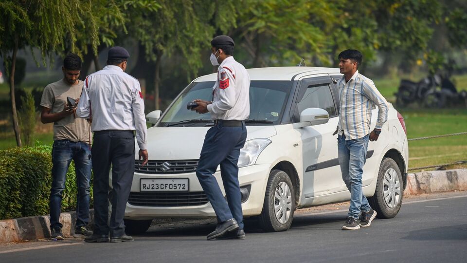Delhi traffic challan