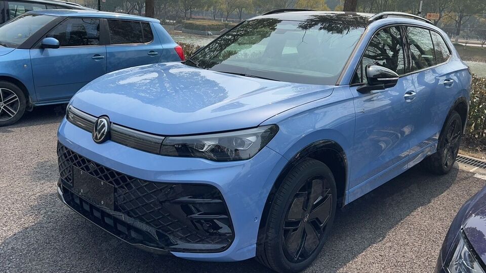 Volkswagen Tayron Spied
