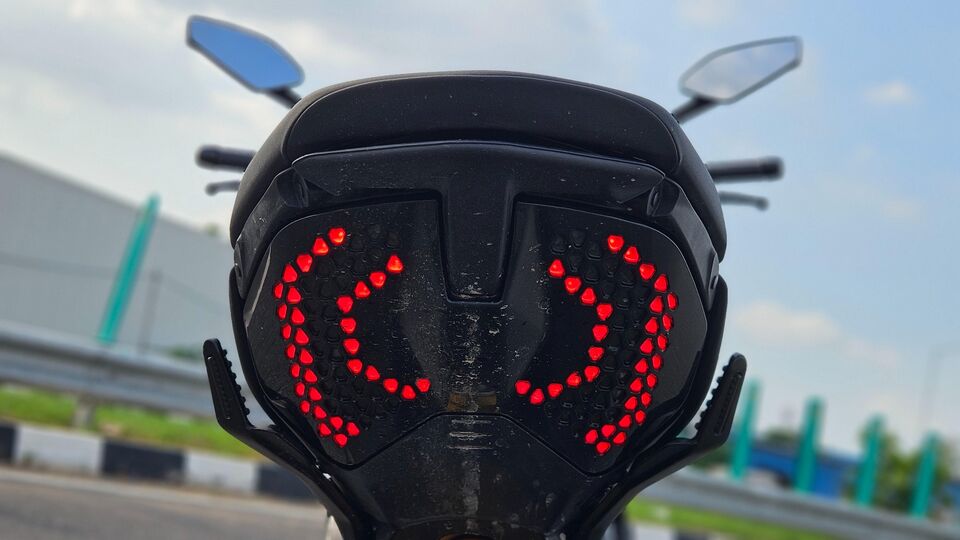 Ducati Diavel V4