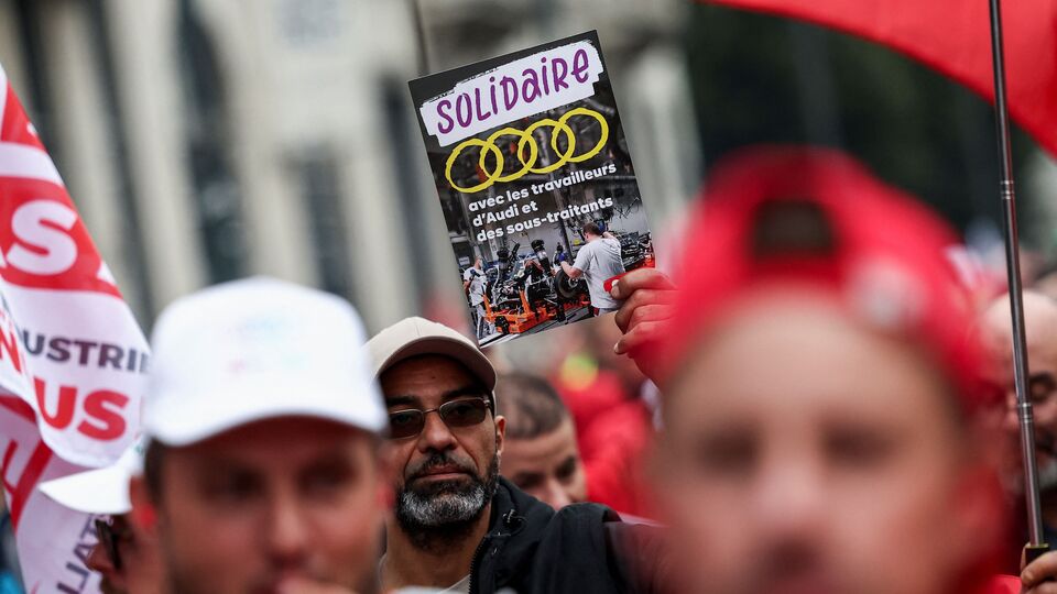 VW-Audi workers protest plant closure