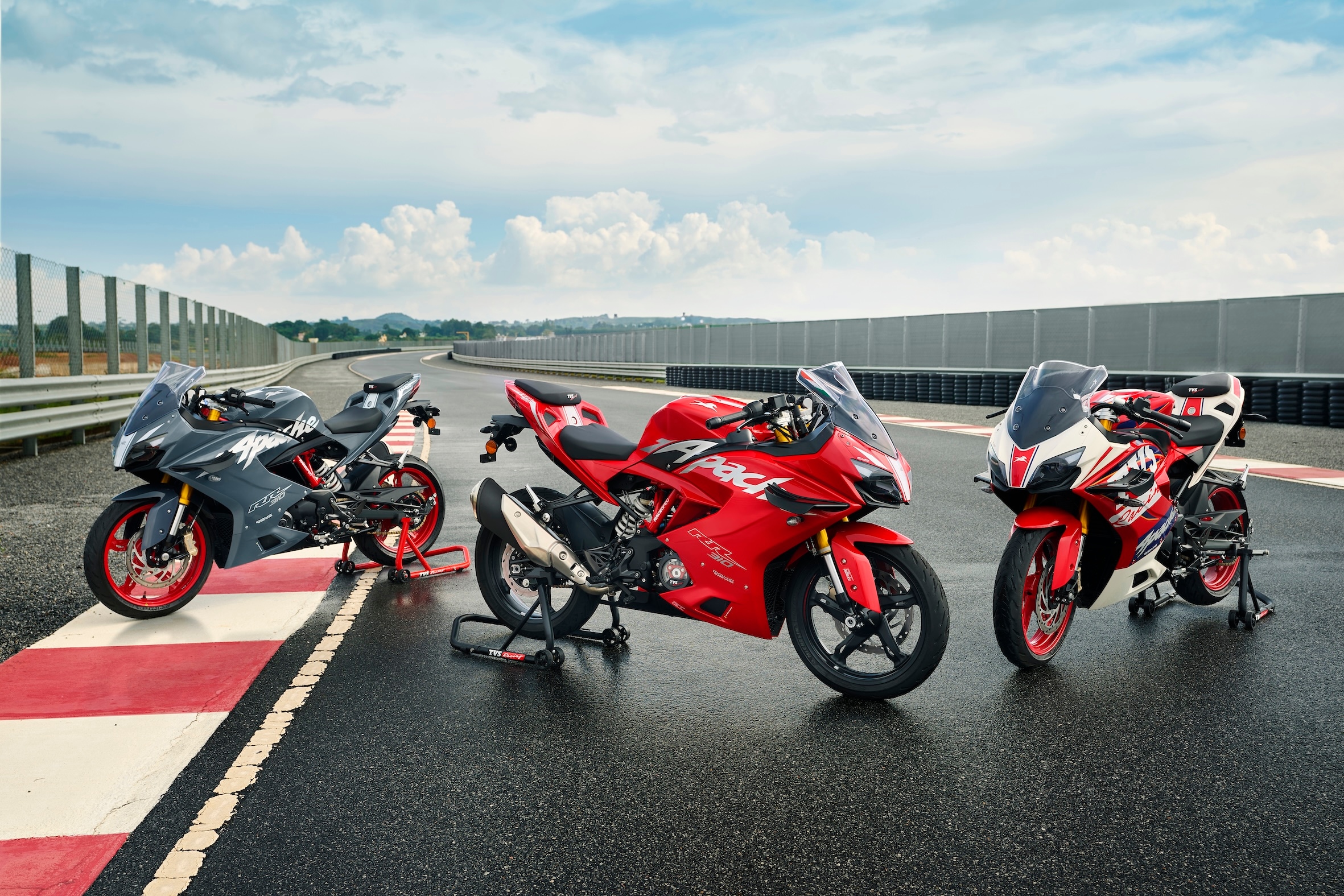 The 2024 TVS Apache RR 310 is now available with new paint schemes, winglets, a bi-directional quickshifter, and more 2024 TVS Apache RR 310