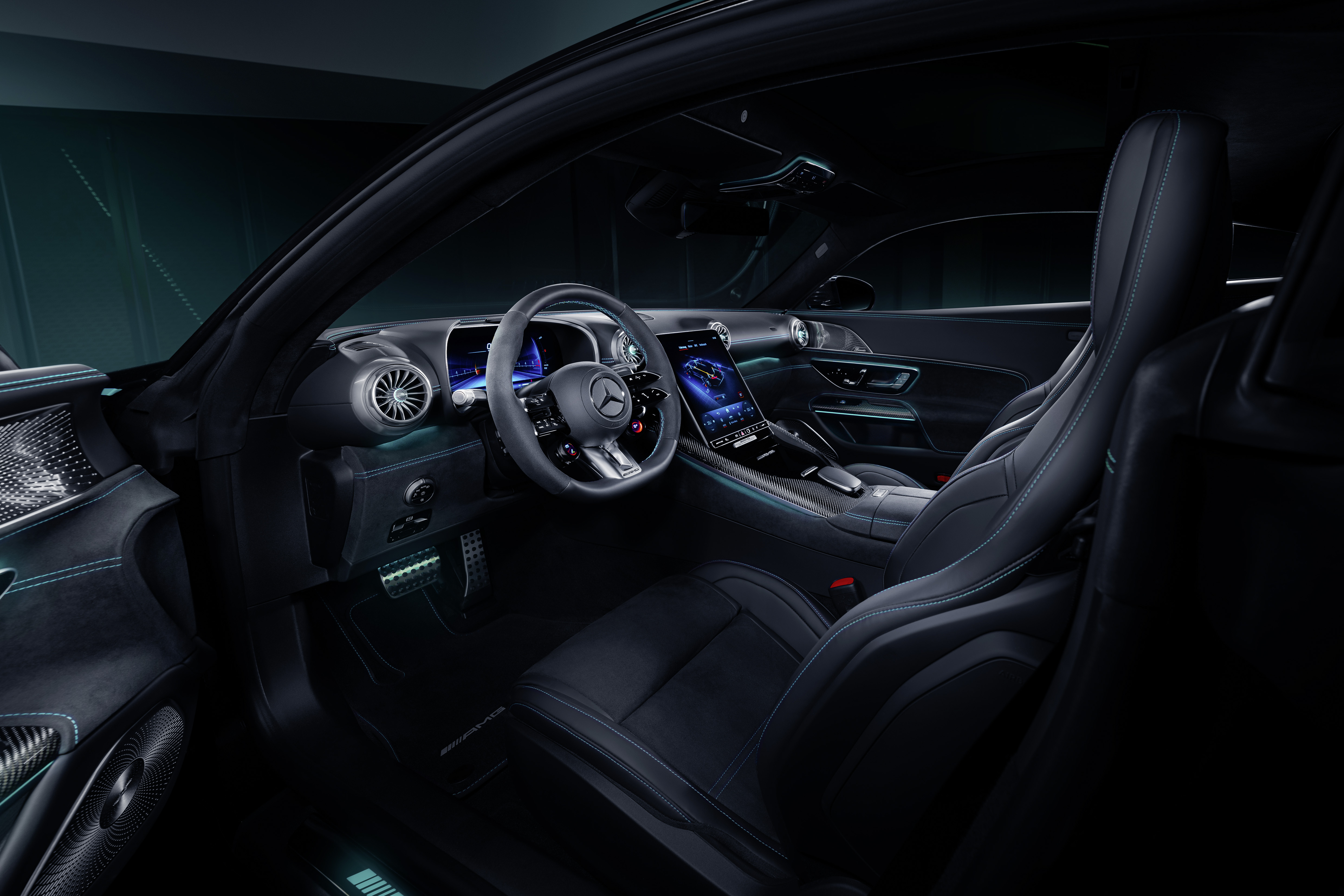 The collector edition is full of bespoke and premium materials on the inside like black Nappa leather and carbon fibre trims.