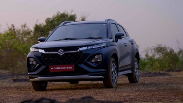 https://www.mobilemasala.com/auto-news/Maruti-Suzuki-Fronx-crosses-the-2-lakh-sales-milestone-in-17-months-since-launch-i301213