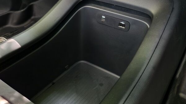 The large storage area between the footwell areas inside MG Windsor is a big boon for compulsive shoppers.