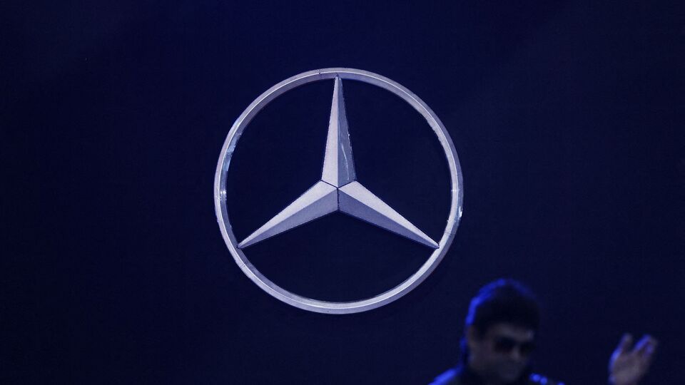 Mercedes-Benz Logo