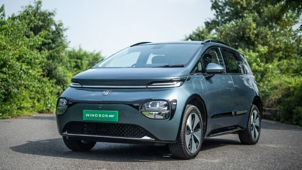 The Windsor EV also looks nothing like the Comet or the ZS. In fact, its crossover design is likely to divide opinions. The rounded face will take some getting used to even though it gets a stretched LED light bar, LED headlights and an iluminated MG logo. There is a dash of chrome on the lower part. The Windsor EV also looks nothing like the Comet or the ZS. In fact, its crossover design is likely to divide opinions. The rounded face will take some getting used to even though it gets a stretched LED light bar, LED headlights and an iluminated MG logo. There is a dash of chrome on the lower part.
