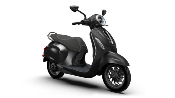 The Bajaj Chetak Blue 3202 packs more range from its battery pack compared to that on the Premium variant with the new cells Bajaj Chetak Blue 3202 Brookyln Black