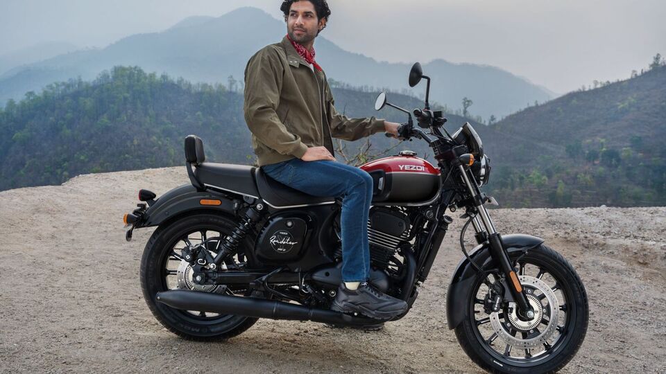 Yezdi Roadster