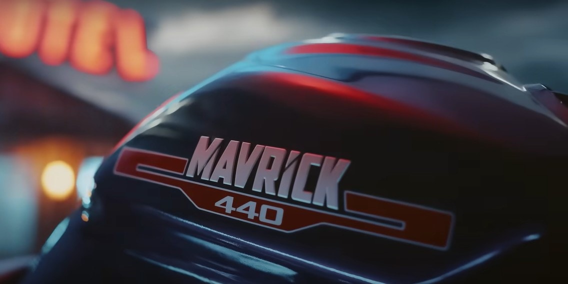 The Hero Mavrick 440 Thunderwheels gets a blue and red paint scheme inspired by the livery on the Thums Up soft drink Hero Mavrick 440 Thunderwheels