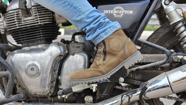 Royal Enfield Platoon riding boots come with a toe shift patch to help with shifting gears