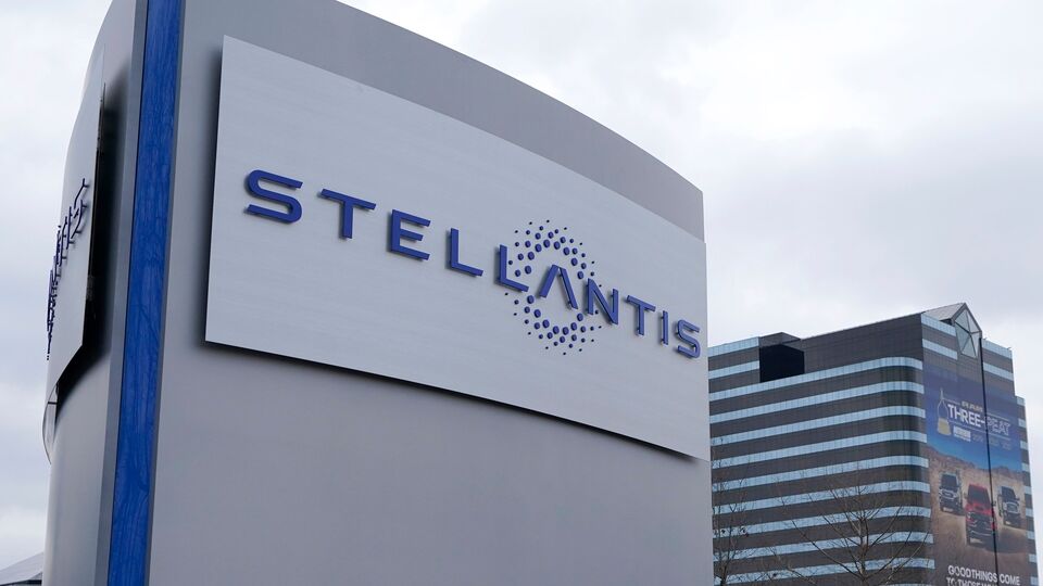 UAW strike against Stellantis