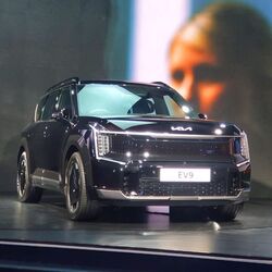 Kia has launched its flagship EV9 all-electric SUV in India at a hefty  ₹1.29 crores. The SUV has been launched in the GT-Line trim only in the Indian markets. It sits on a skateboard platform which allows more space on the inside of the SUV.