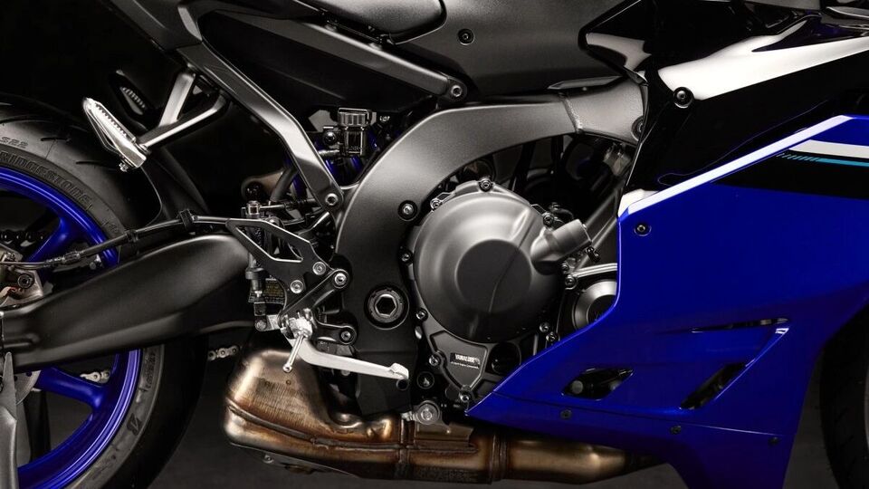 2025 Yamaha R9