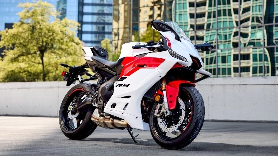 2025 Yamaha R9