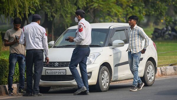 Delhi pollution BS3 petrol BS4 diesel cars