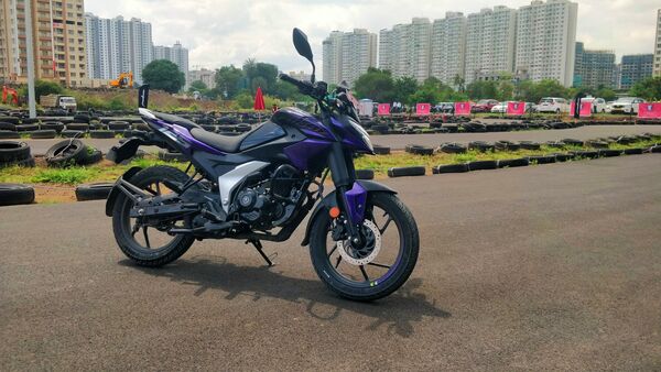 https://www.mobilemasala.com/auto-news/2024-Bajaj-Pulsar-N125-first-ride-review-The-baby-Pulsar-is-a-fun-little-package-i310237