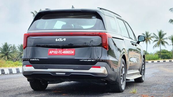 The rear profile of the latest Kia Carnival is comparatively simple with the connected LED light the flashiest bit here.