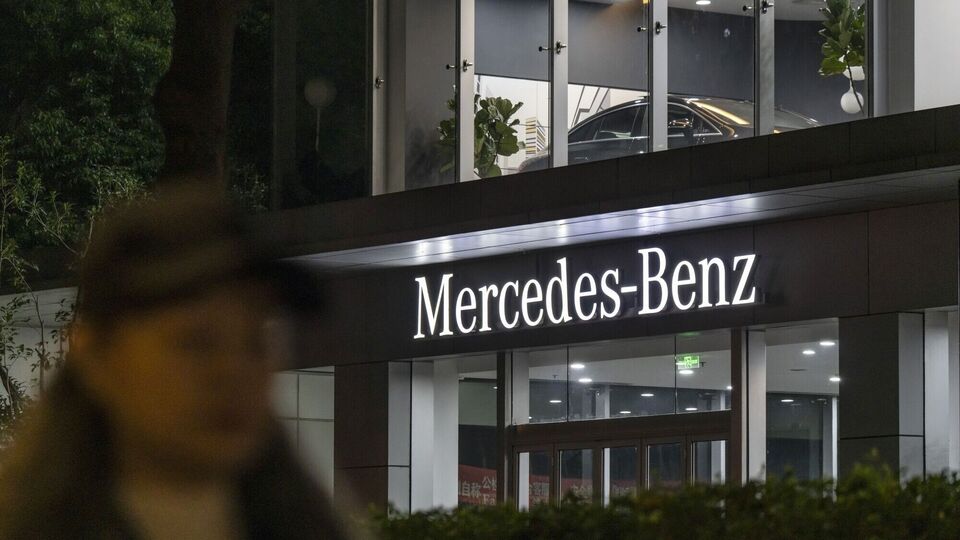 Mercedes-Benz sales