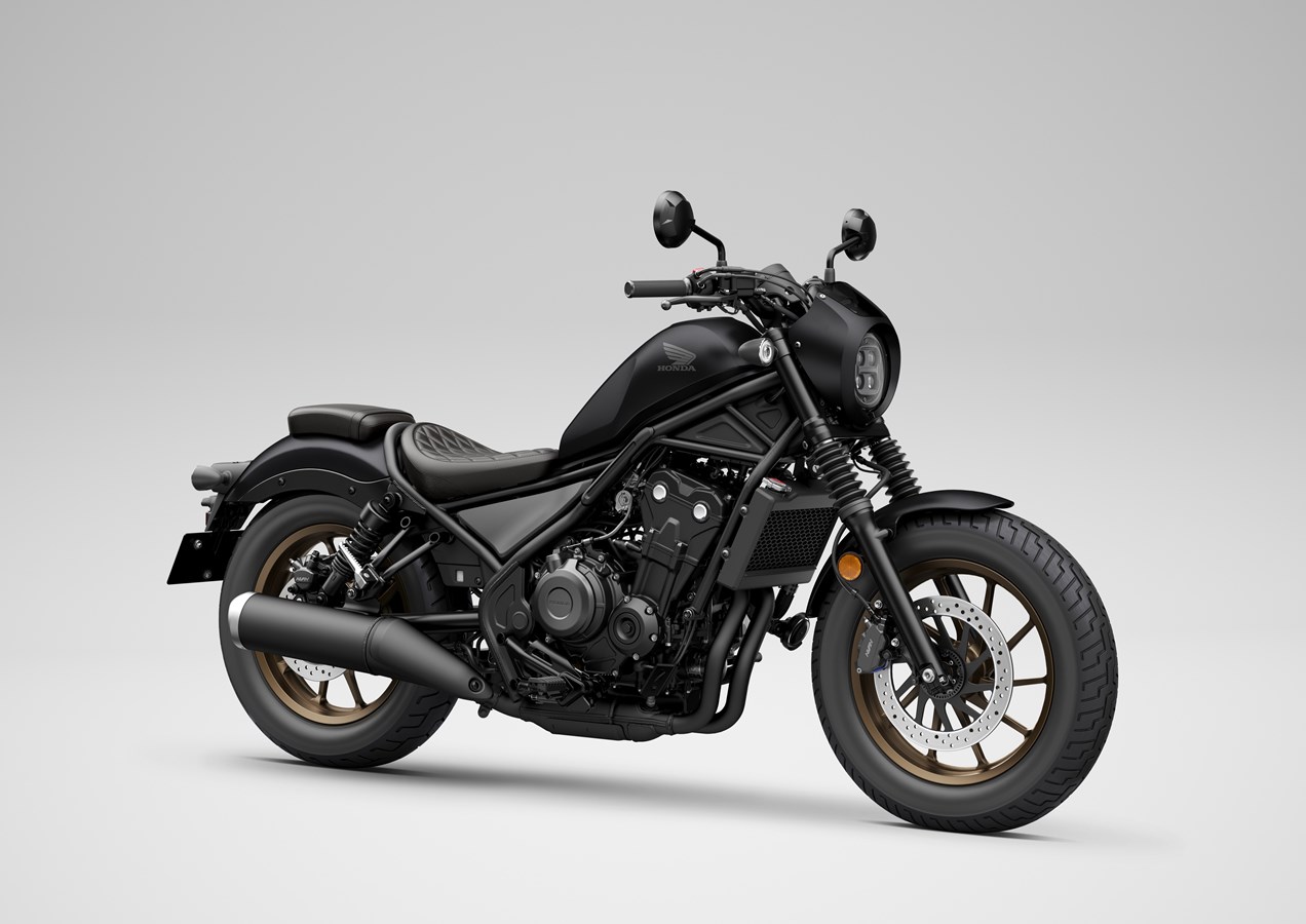 The Honda Rebel 500 features updates that largely focus on rider comfort and ergonomics.