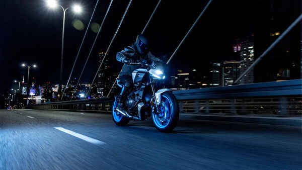 https://www.mobilemasala.com/auto-news/2025-Yamaha-MT-07-breaks-cover-with-upgrades-new-automatic-transmission-i311897