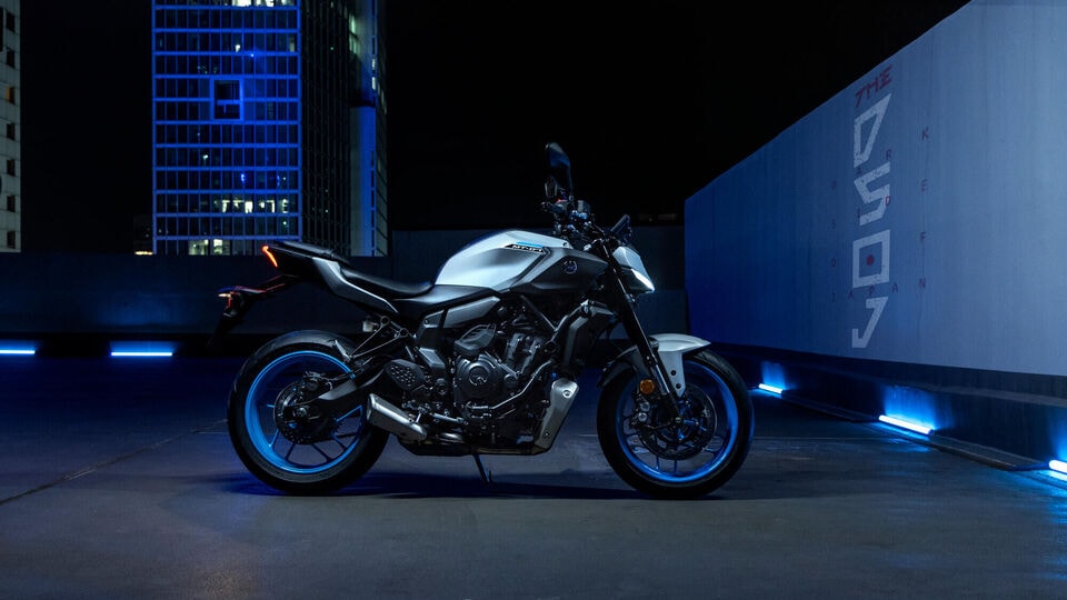 In pics: 2025 Yamaha MT-07 comes with automatic gearbox, new