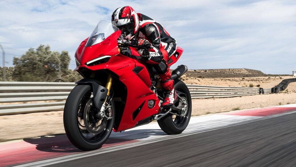 2025 Ducati Panigale V2