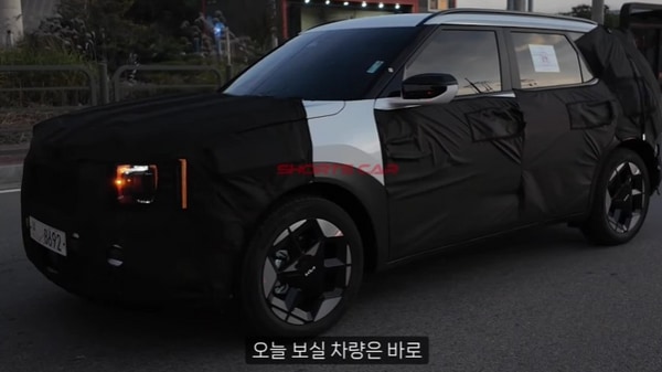 Second gen Kia Seltos spied for the first time, to get hybrid tech and more