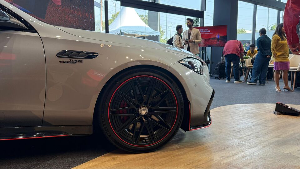 Mercedes-AMG C 63 S E Performance